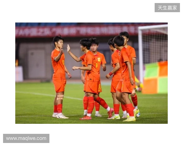 半场-U16中国男足1-1塔吉克斯坦男足U16 袁博涵造点并操刀命中 半场-U16中国男足1-1塔吉克斯坦男足U16 袁博涵造点并操刀命中